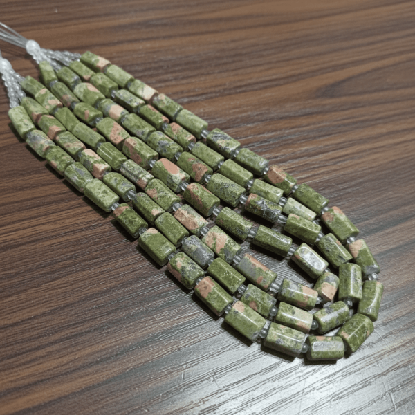 Doğal Unakit Taşı Boru Kesim Dizi – 38 cm, 26-28 Taş, 10x7 mm