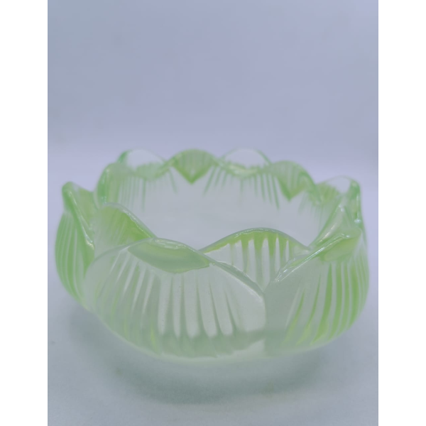 Manolya Çiçeği Model Epoksi Mum Altlığı – El Yapımı Dekoratif Mumluk