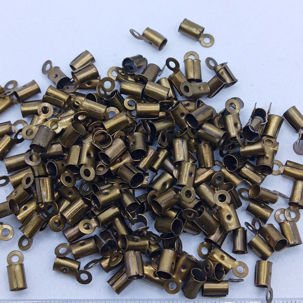    Antik Sarı Renk Yuvarlak Sıkıştırma Kapama – Metal Malzeme | 100 Adet