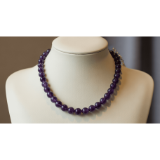 Doğal 8 mm Ametist Taşı Kolye – Şıklık, Koruma ve İçsel Huzur İçin Zarif Takı