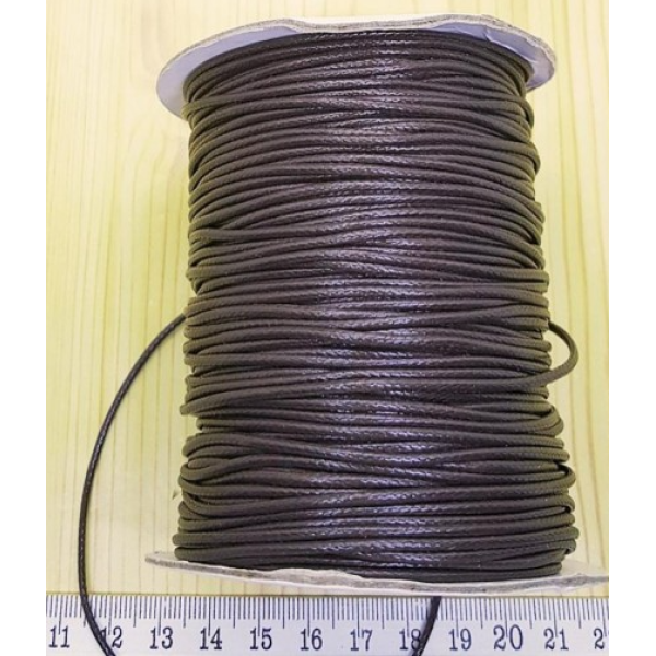 Parlak Deri Görünümlü Kore Takı İpi 1,5 mm Koyu Kahverengi | Dayanıklı ve Estetik Tasarımlar Parlak Deri Görünümlü Kore Takı İpi 1,5 mm Koyu Kahverengi | Dayanıklı ve Estetik Tasarımlar