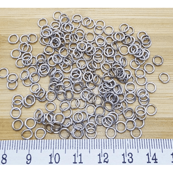 Pirinç Halka 5 mm Metal Renk – Dayanıklı, Paslanmaz ve Takı Yapımına Uygun Malzeme
